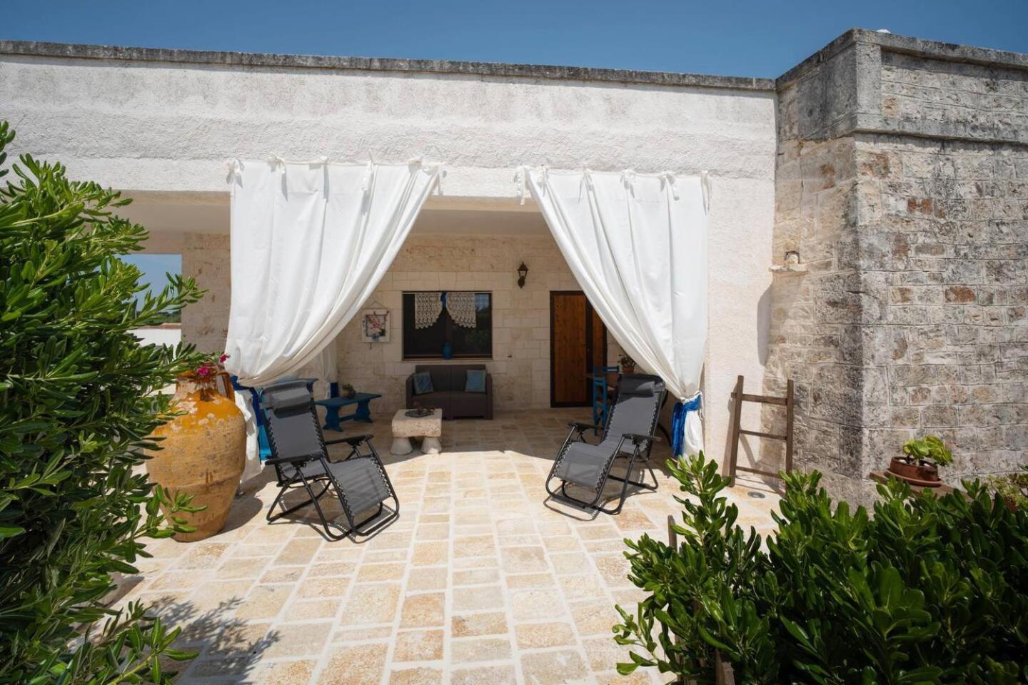 Valle D'Itria Trulli E Alcova Mikael Cisternino Exterior foto